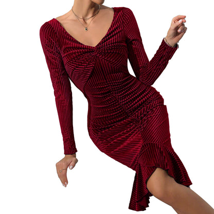 Robe Maxi Bodycon Femme avec Détails Élégants en Volants et Coupe Flatteuse Chic & Stil