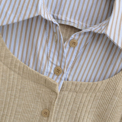 Chemise à manches longues pour femmes avec un design structuré moderne et un col de chemise classique Chic und Stil