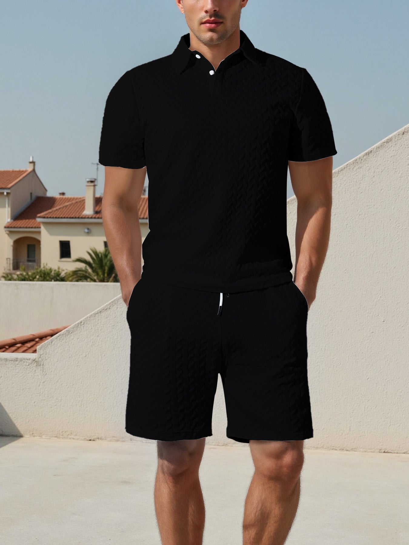 Ensemble de polo et shorts pour hommes avec design respirant et taille élastique Chic und Stil