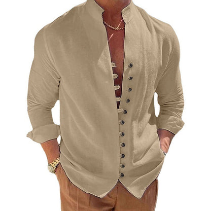 Chemise masculine tendance avec une légère structure et patte de boutonnage Chic und Stil