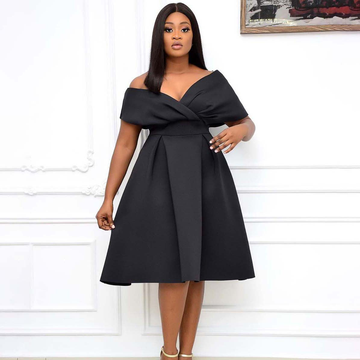 Robe portefeuille pour femmes avec coupe fluide et poches pratiques Chic und Stil