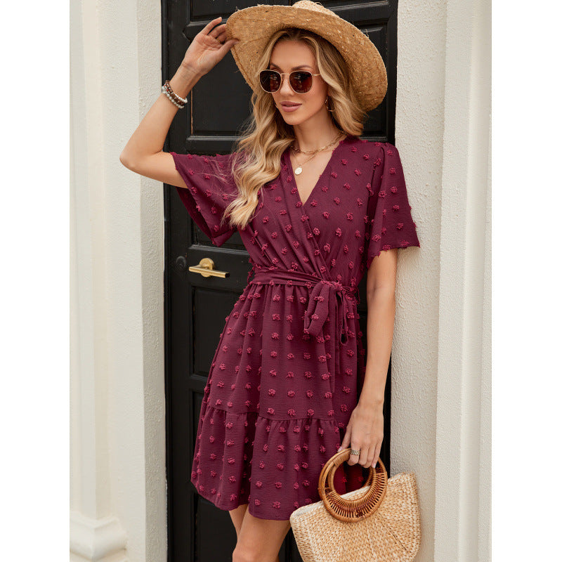 Robes portefeuille élégante pour dames avec jupe à volants Chic und Stil