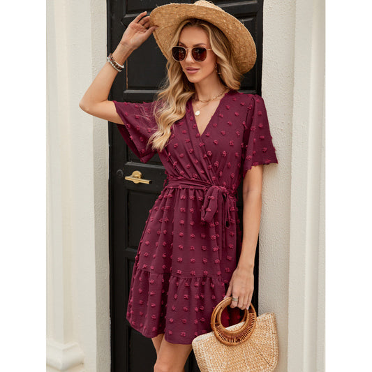 Robes portefeuille élégante pour dames avec jupe à volants Chic und Stil