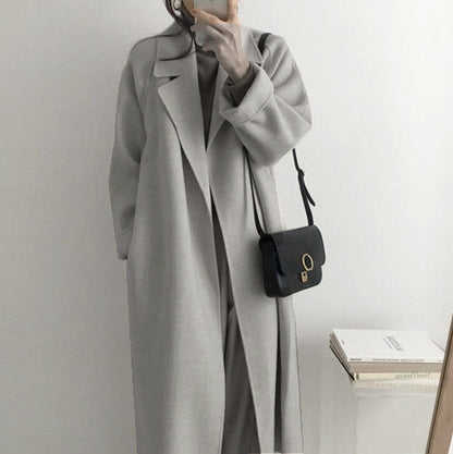 Elegant and casual trench coat for women with large lapels Chic and Style