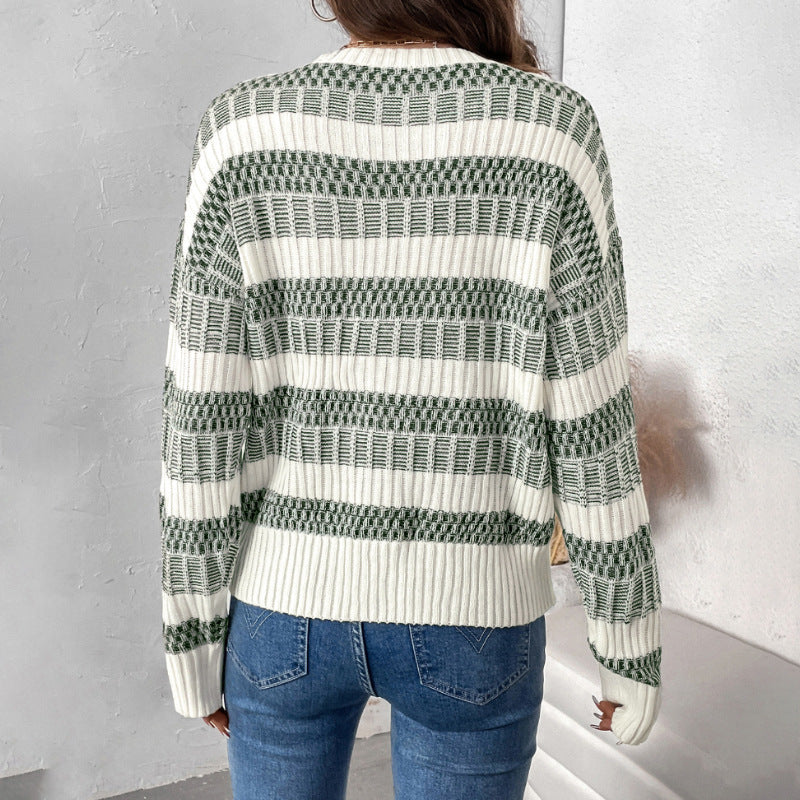 Pull femme avec motif texturé et coupe ample Chic und Stil