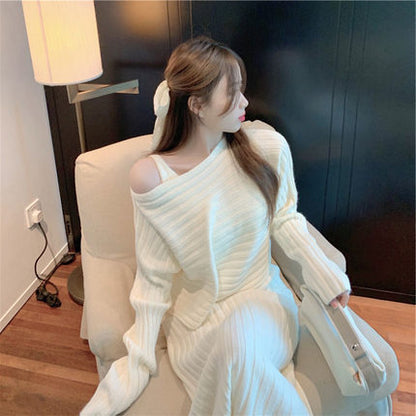 Robe en tricot pour dames avec décolleté asymétrique et fine structure côtelée Chic und Stil