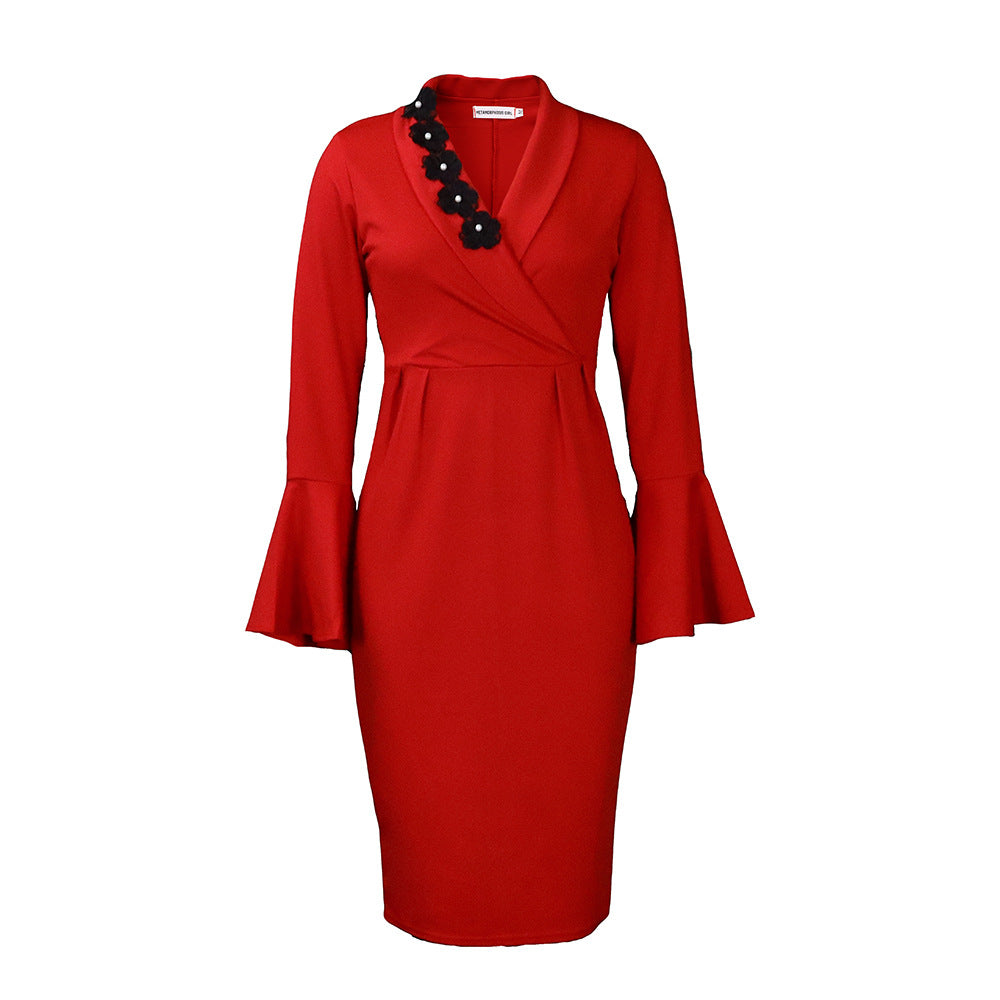 Robe portefeuille dames avec des manches volantées et des accents floraux Chic und Stil