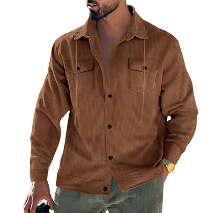 Veste en corduroy tendance pour hommes avec poches poitrine pratiques et design structuré Chic und Stil
