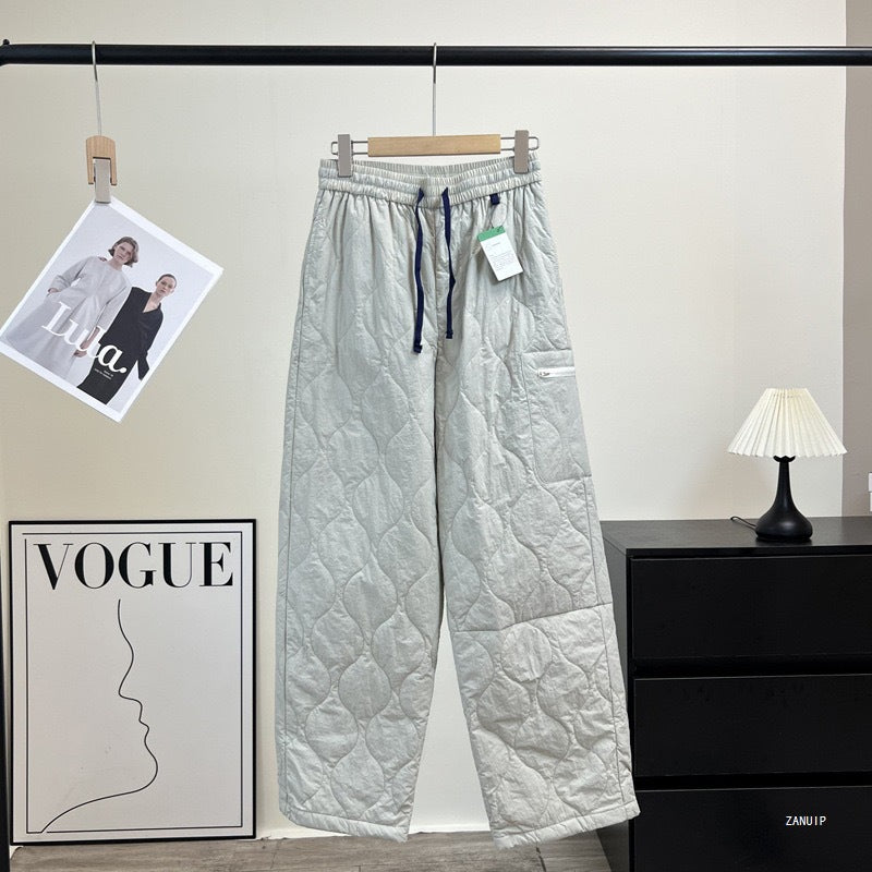 Pantalons de loisirs matelassés pour femmes avec taille élastique et poches latérales pratiques Chic & Stil