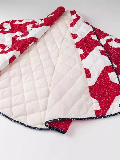 Ladies quilted coat with modern graphic design and spacious pockets Chic and Style