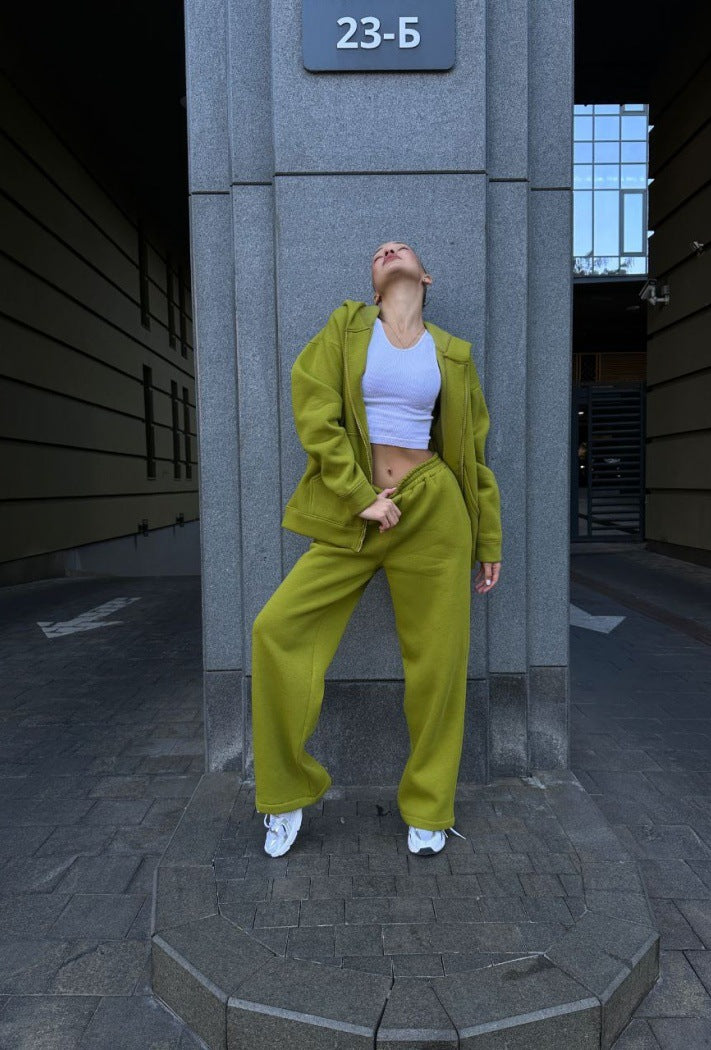 Women's sporty hoodie set with a loose fit and comfortable jogger pants Chic und Stil