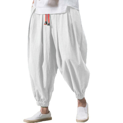 Casual pants for men with an elastic waistband and practical pockets Chic and Style