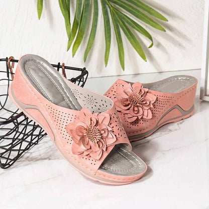 Sandales élégantes en fleurs pour femmes avec matériau supérieur respirant et semelle confortable Chic und Stil
