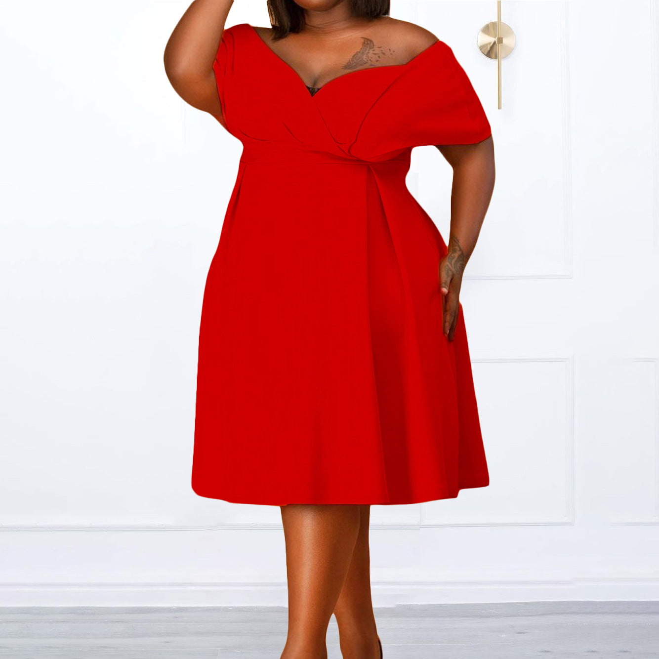 Robes de soirée décolletées pour femmes avec jupe fluide et drapé élégant Chic und Stil