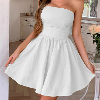 Robe de graduation d'été pour femmes avec design sans épaule et jupe fluide Chic und Stil