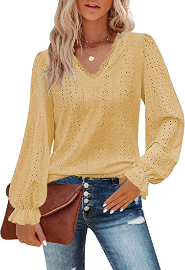 Chemisier femme avec coupe romantique et broderie détaillée Chic und Stil