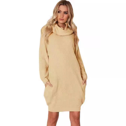 Robe en tricot pour femmes avec grand col Chic und Stil