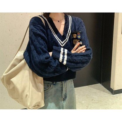 Pull en tricot à col en V et motif en relief pour dames Chic und Stil