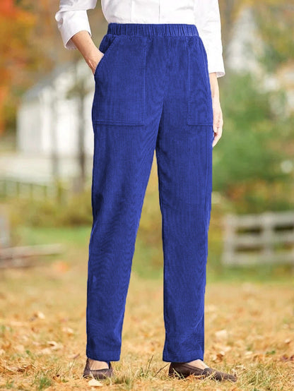 Leisure pants for women with an elastic waistband and handy pockets Chic and Style