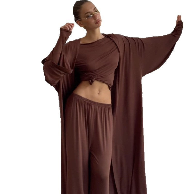 Women's loungewear set with a loose top and wide pants Chic and Style