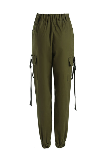 Women's cargo pants with elastic waistband and practical side pockets Chic and Style
