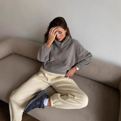 Trendy women's fleece pullover with half-zip and dropped shoulder Chic and Style