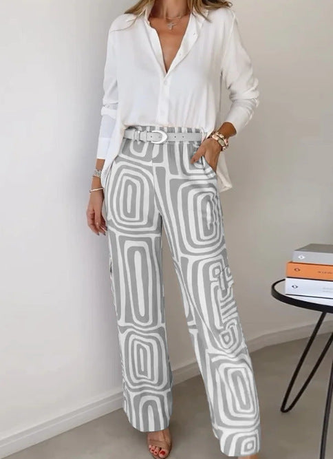 Flared pants for women with a patterned design and high waist Chic and Style