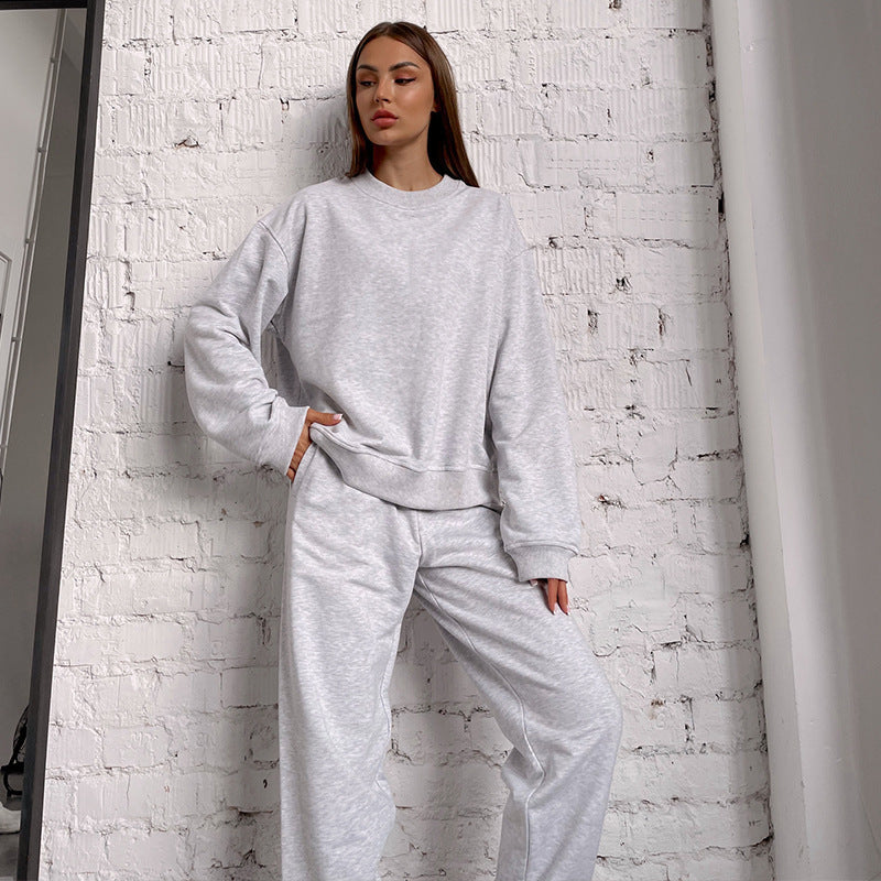 Chic and Style contrast jogger pants and casual oversized sweatshirt for women sports lifestyle set