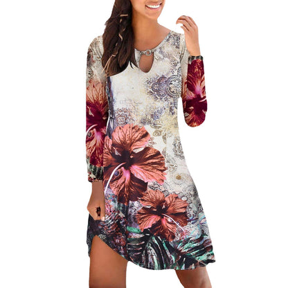 Robe d'été décontractée pour femmes avec des accents floraux et décolleté en V Chic und Stil
