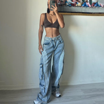 Chic und Stil femmes jeans cargo en coupe oversized décontractée