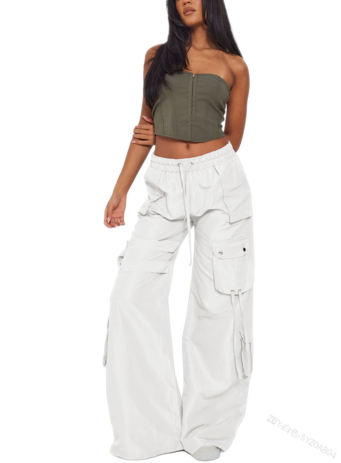 Wide cargo pants for women with elastic waistband and practical pockets Chic and Style