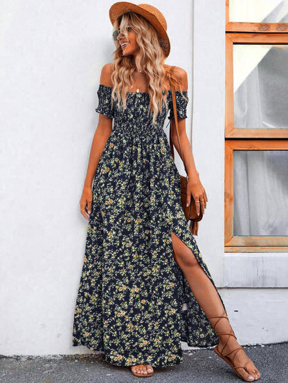 Robe maxi femme avec silhouette décolletée et design floral Chic und Stil