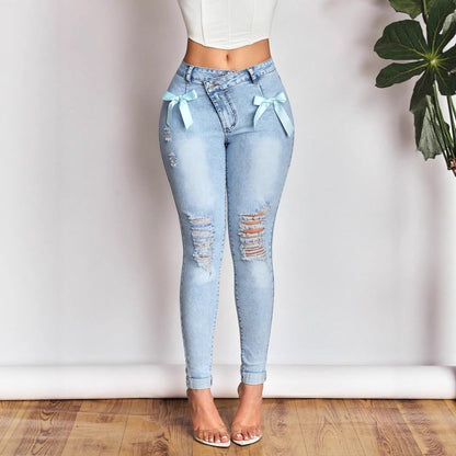 Dames Destroyed Skinny Jeans avec des nœuds fantaisistes Chic und Stil