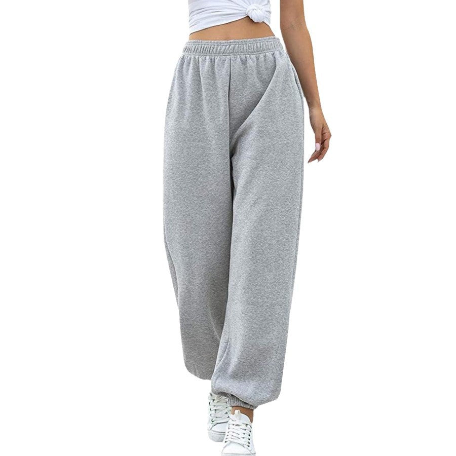 Casual women's sweatpants with elastic waistband and side pockets Chic and Style