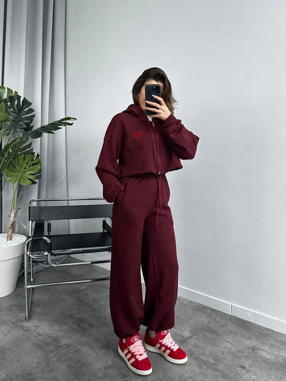 Casual cropped hoodie set for women with wide jogger pants Chic and Style