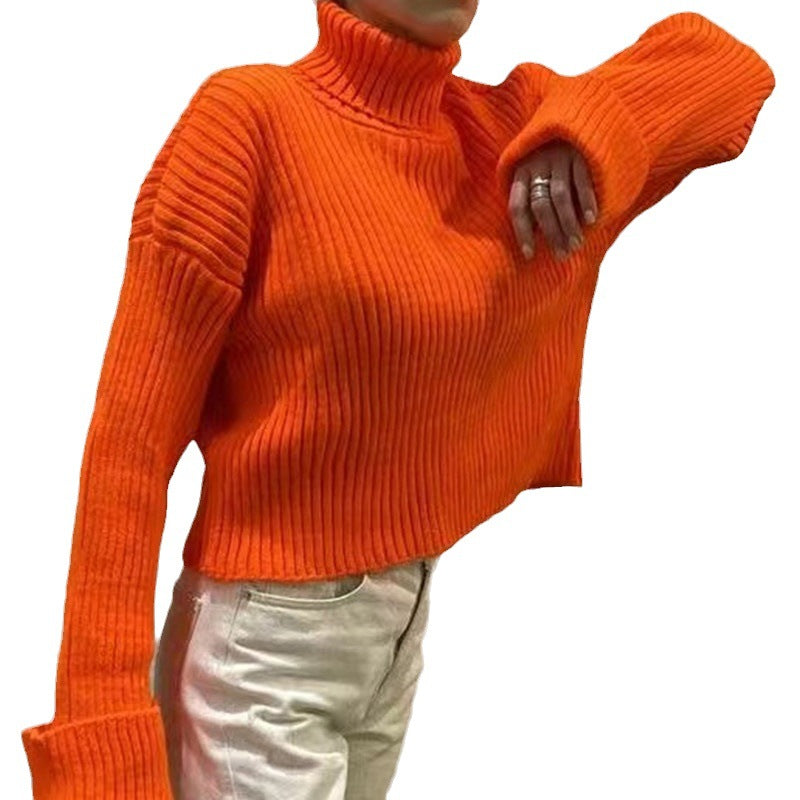 Pull-over court pour femmes avec col haut et coupe asymétrique Chic und Stil