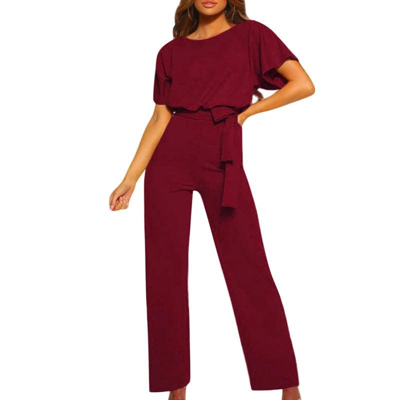 Elegant set for women consisting of a flowing blouse and flared pants Chic und Stil