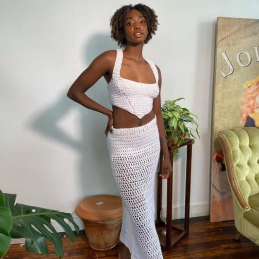 Robe en crochet pour dames avec une coupe raffinée et un design unique Chic und Stil
