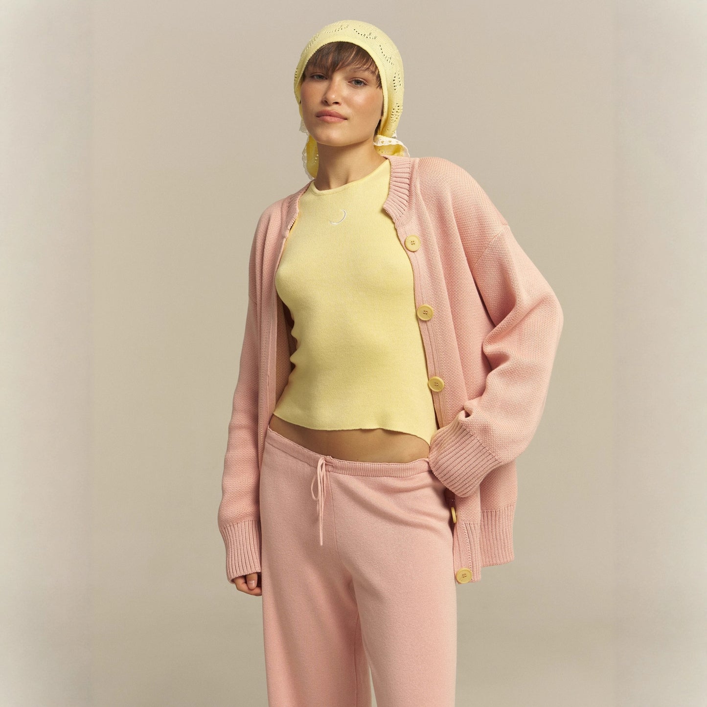 Comfortable oversized sweater set for women and casual palazzo pants Chic und Stil