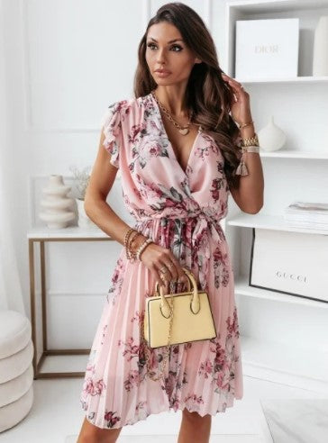 Robe à fleurs pour femmes avec des volants Chic und Stil