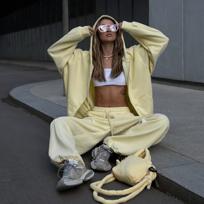 Oversized patterned hoodie set for women and wide jogging pants Chic und Stil