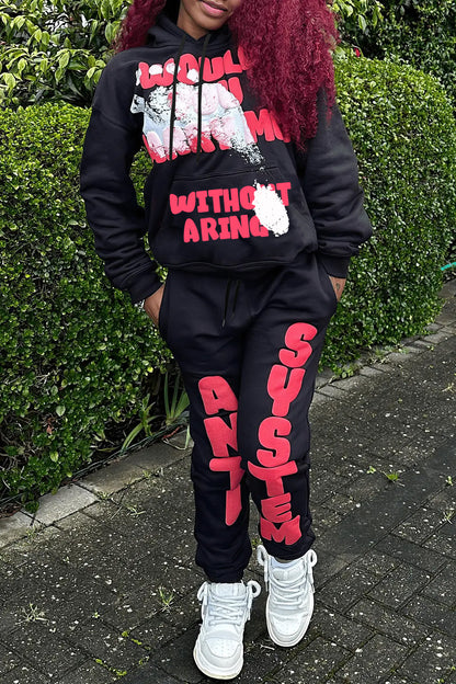 Women's hoodie and jogger pants set with striking lettering and comfortable fit Chic and Style
