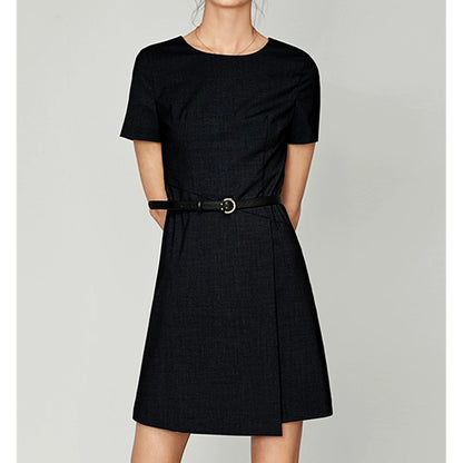 Robe élégante pour femmes avec ceinture Chic und Stil