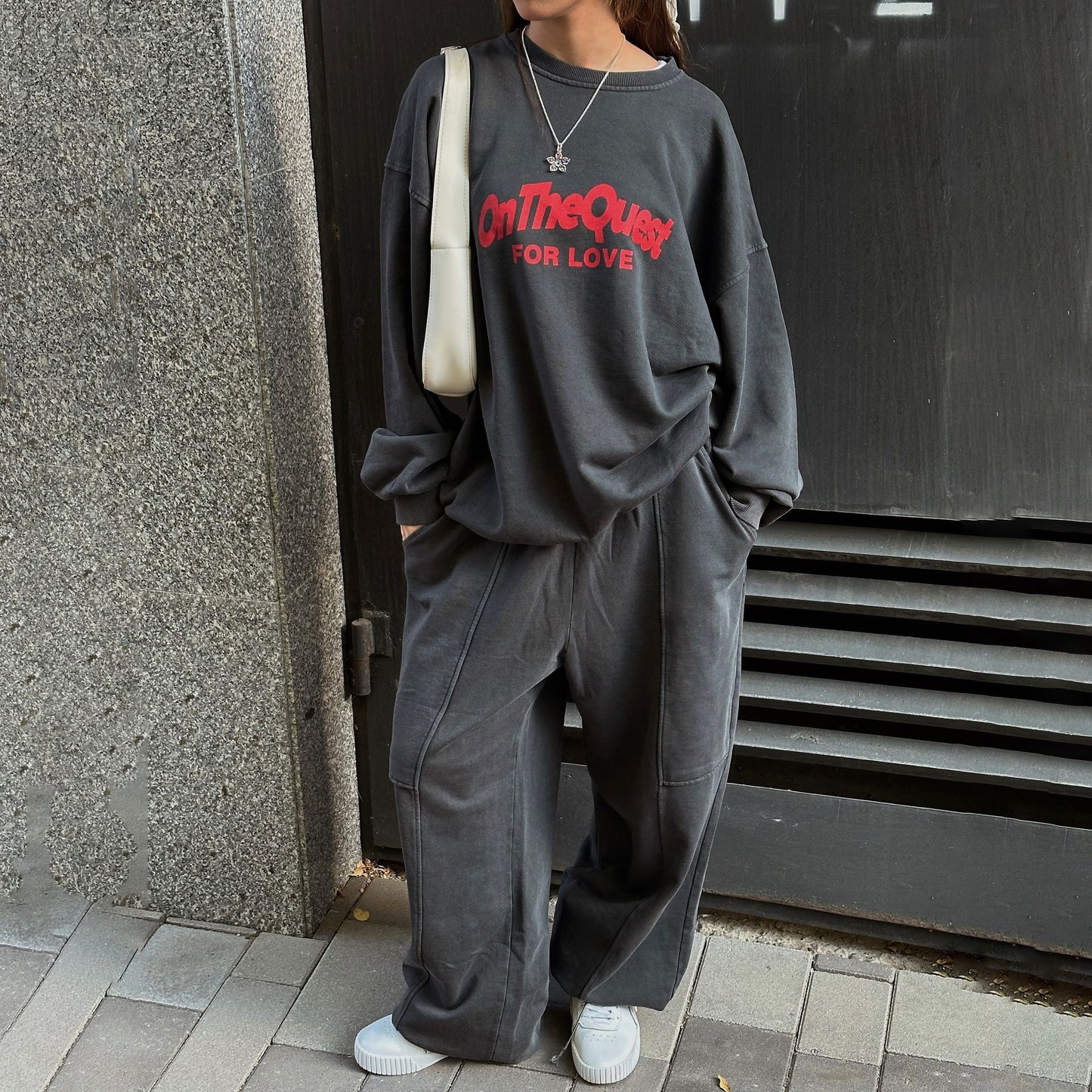 Casual lounge set for women with oversized sweatshirt and wide pants Chic and Style