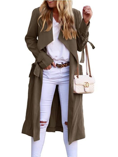 Fluid trench coat for women with tie belt and large collar Chic and Style