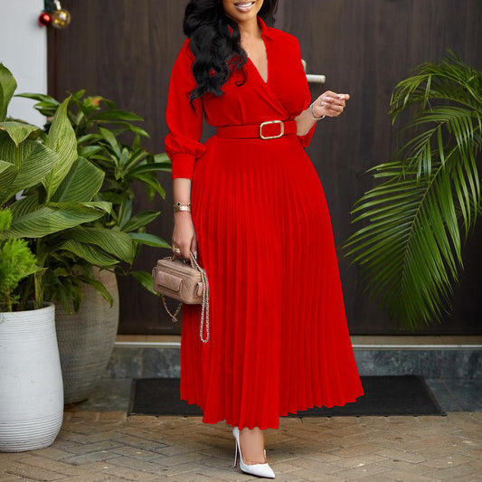 Robe portefeuille plissée pour femmes avec ceinture et joli col Chic und Stil