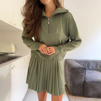 Pull en tricot pour femme avec col montant et jupe plissée Chic und Stil