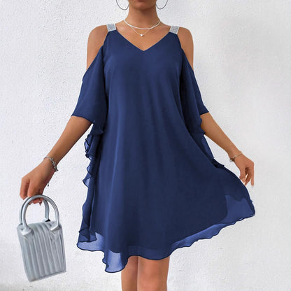 Robe décalée à col en V à épaules dénudées Chic und Stil