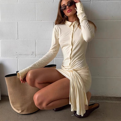 Robe chemise pour femmes avec lacets latéraux et manches longues Chic und Stil