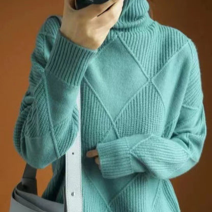Pull oversized pour femmes avec col montant et design structuré Chic und Stil